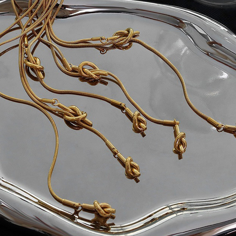 Cross Knott Chain