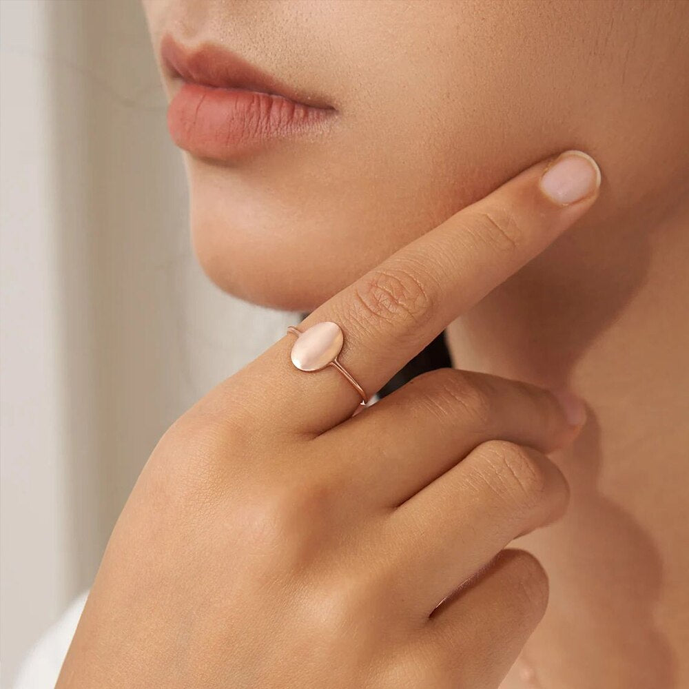 Delicate Oval