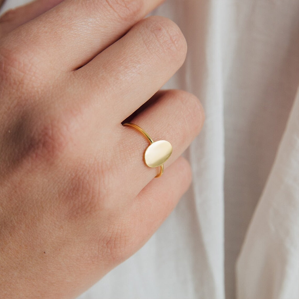Delicate Oval