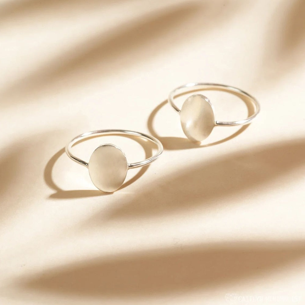 Delicate Oval